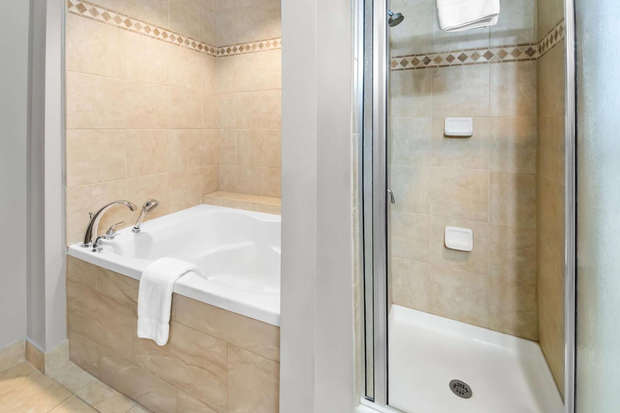 Big Country Hotel & Suites, Surestay Collection By BW Abilene Exteriér fotografie