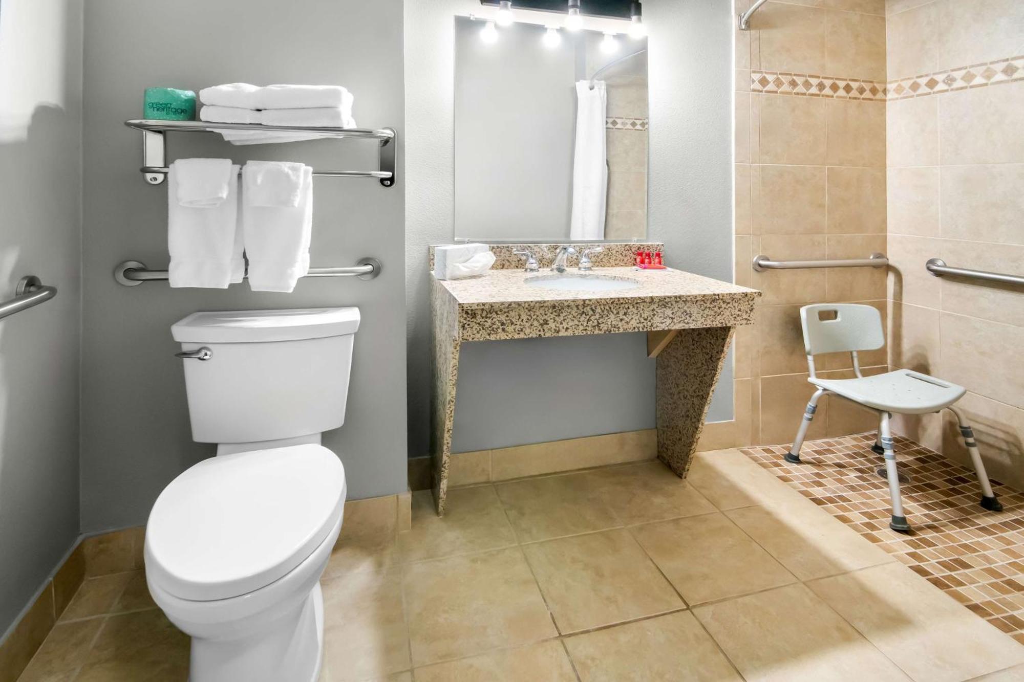 Big Country Hotel & Suites, Surestay Collection By BW Abilene Exteriér fotografie